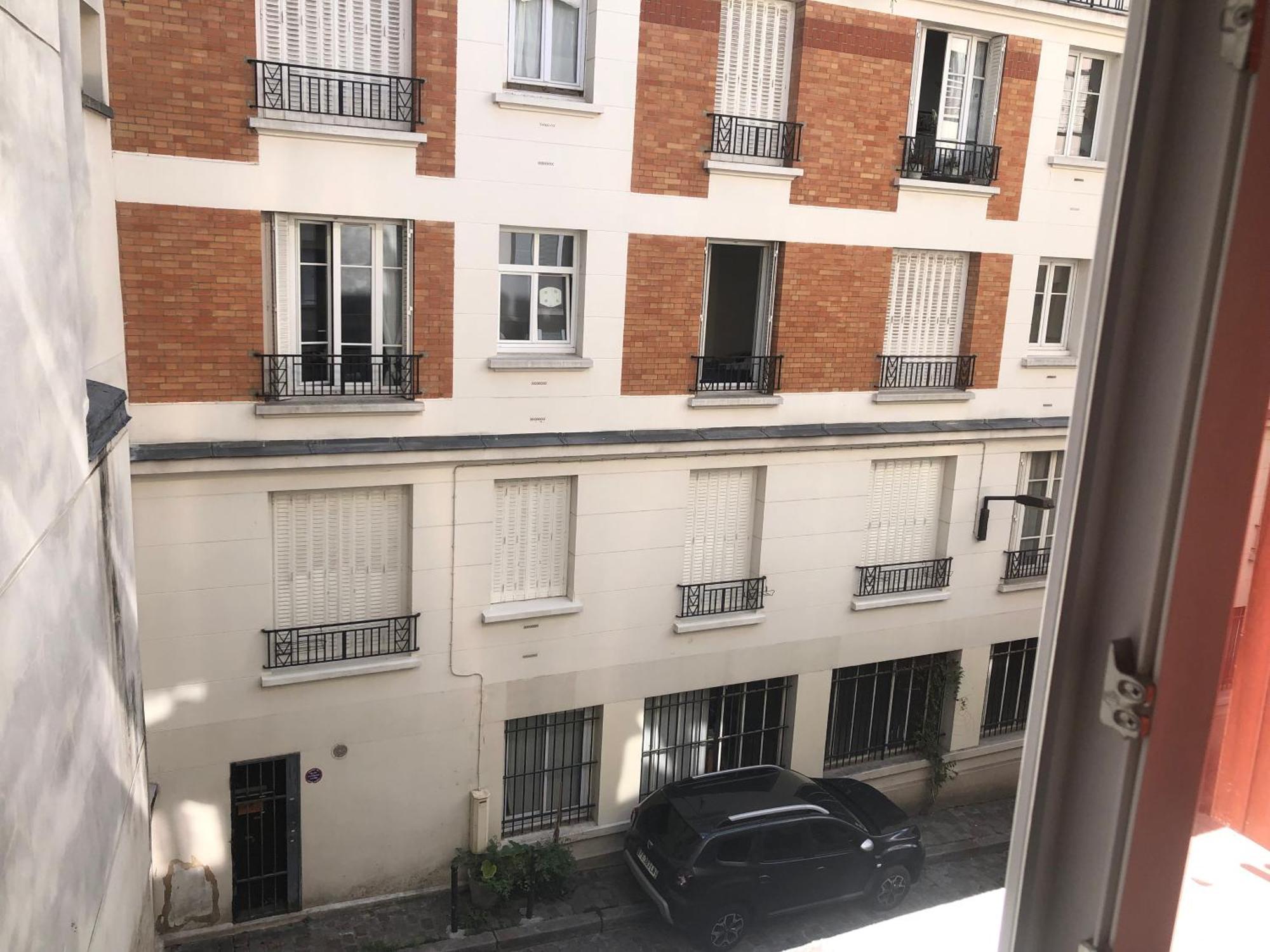 Studio Pigalle De 25 M2 - 2 Lits Simples Type Gigogne Pour 2 Personnes - Quartier Touristique De Paris - 2 Minutes De La Station Metro Pigalle ,Petit Train Vers La Butte Montmartre-Cabaret Moulin Rouge A 200 M,Cabaret Chez Michou-Restaurants-Saunas Exterior foto